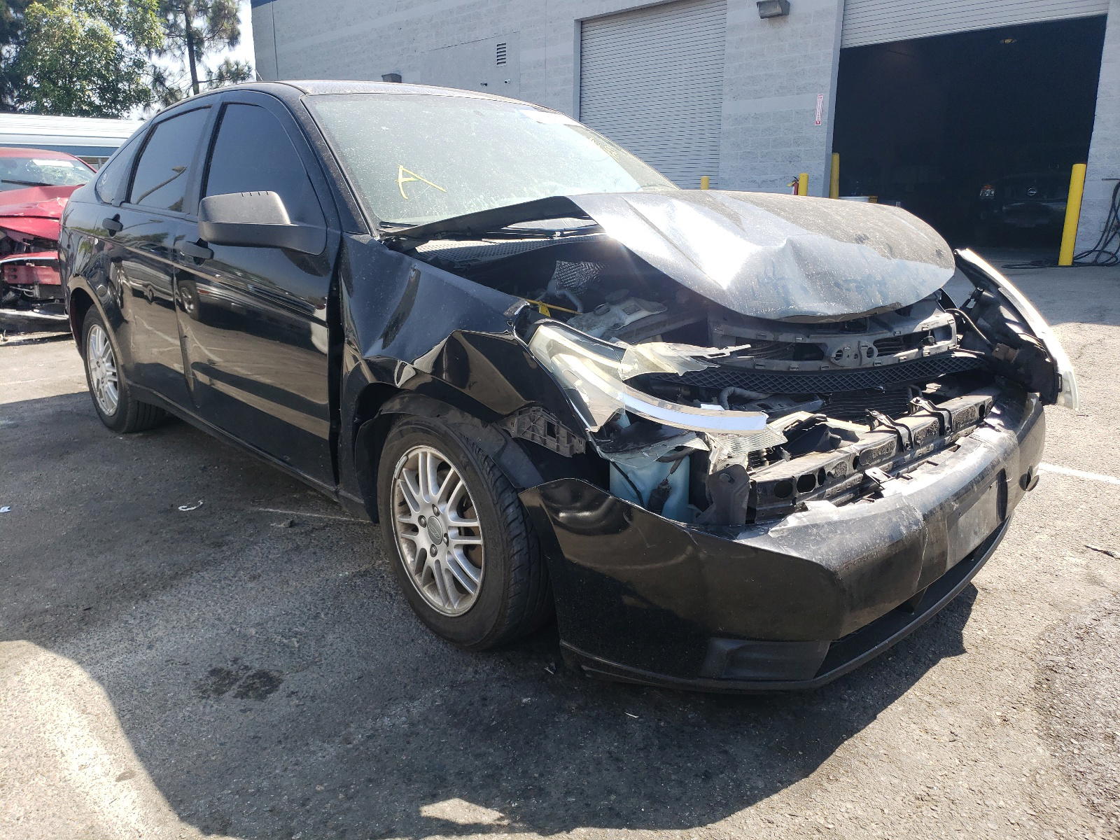 FORD FOCUS 2008 with VIN 1FAHP35N18W272463 - Photo from auction