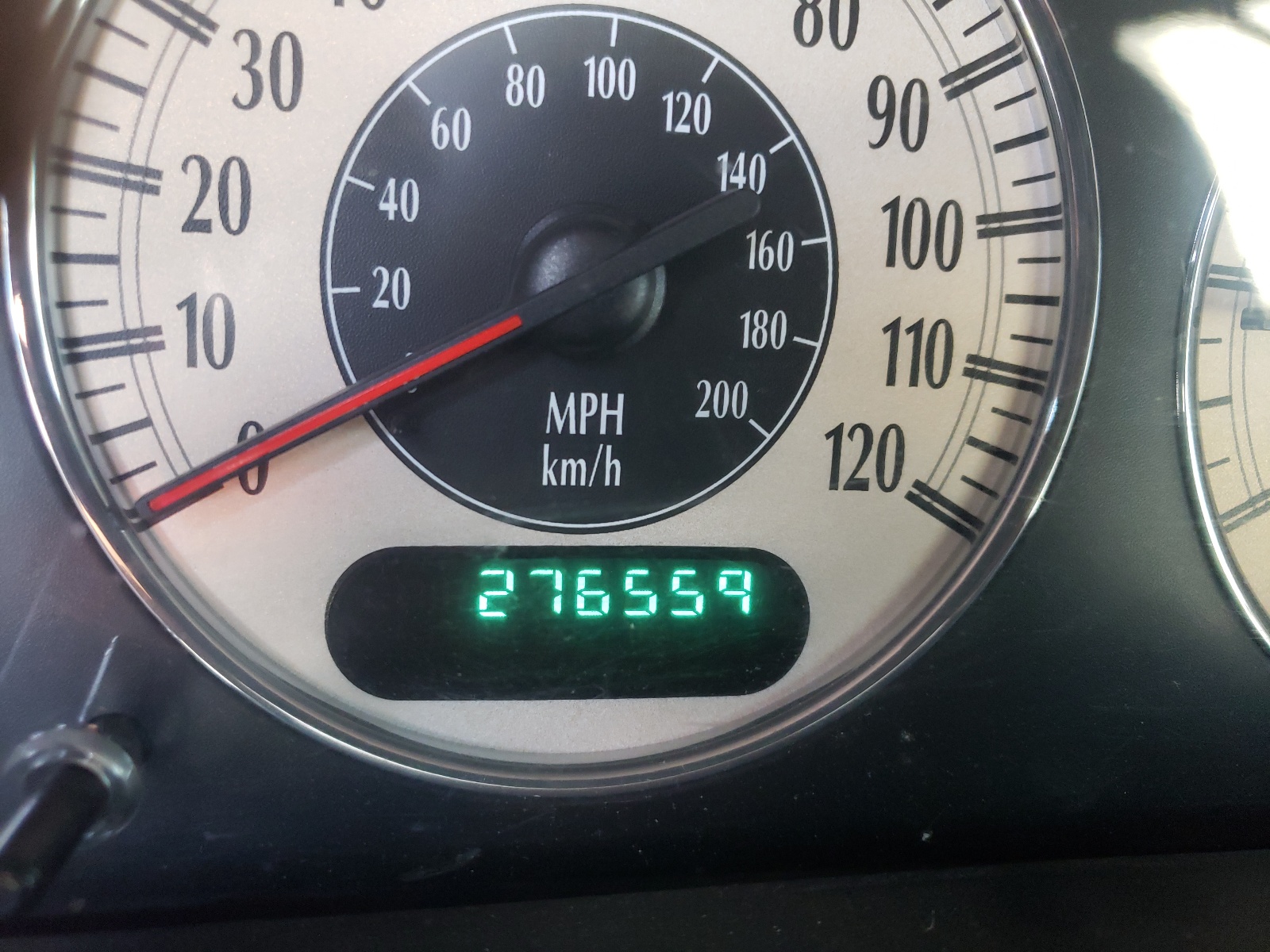 Photo 8 from auction – 2002 CHRYSLER TOWN & COU with VIN 2C8GT54L52R576696