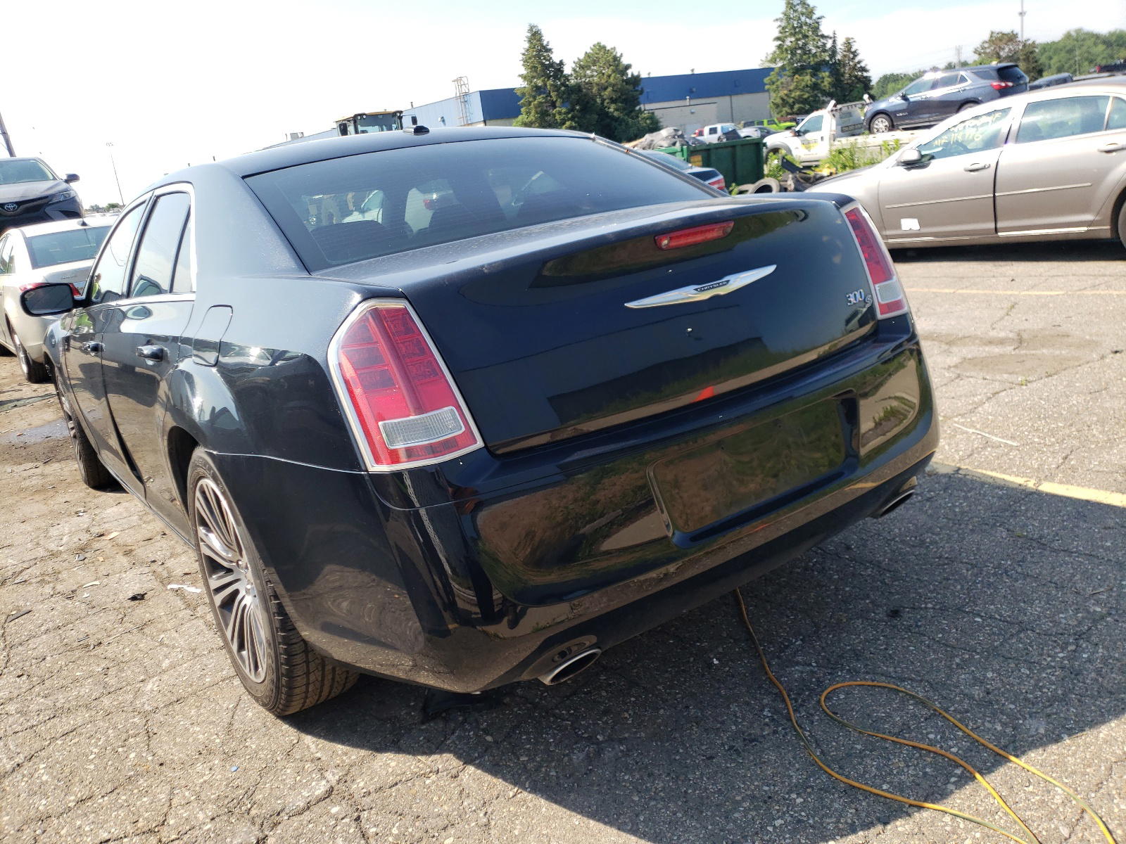 Photo 3 from auction – 2013 CHRYSLER 300 S with VIN 2C3CCABT5DH717002