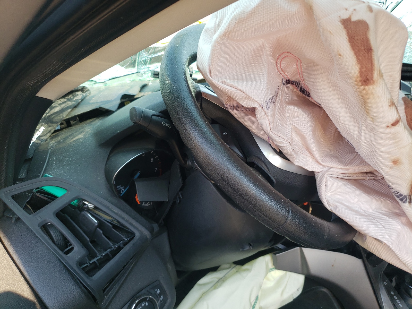 Photo 8 from auction – 2014 FORD ESCAPE SE with VIN 1FMCU0GX5EUD49932