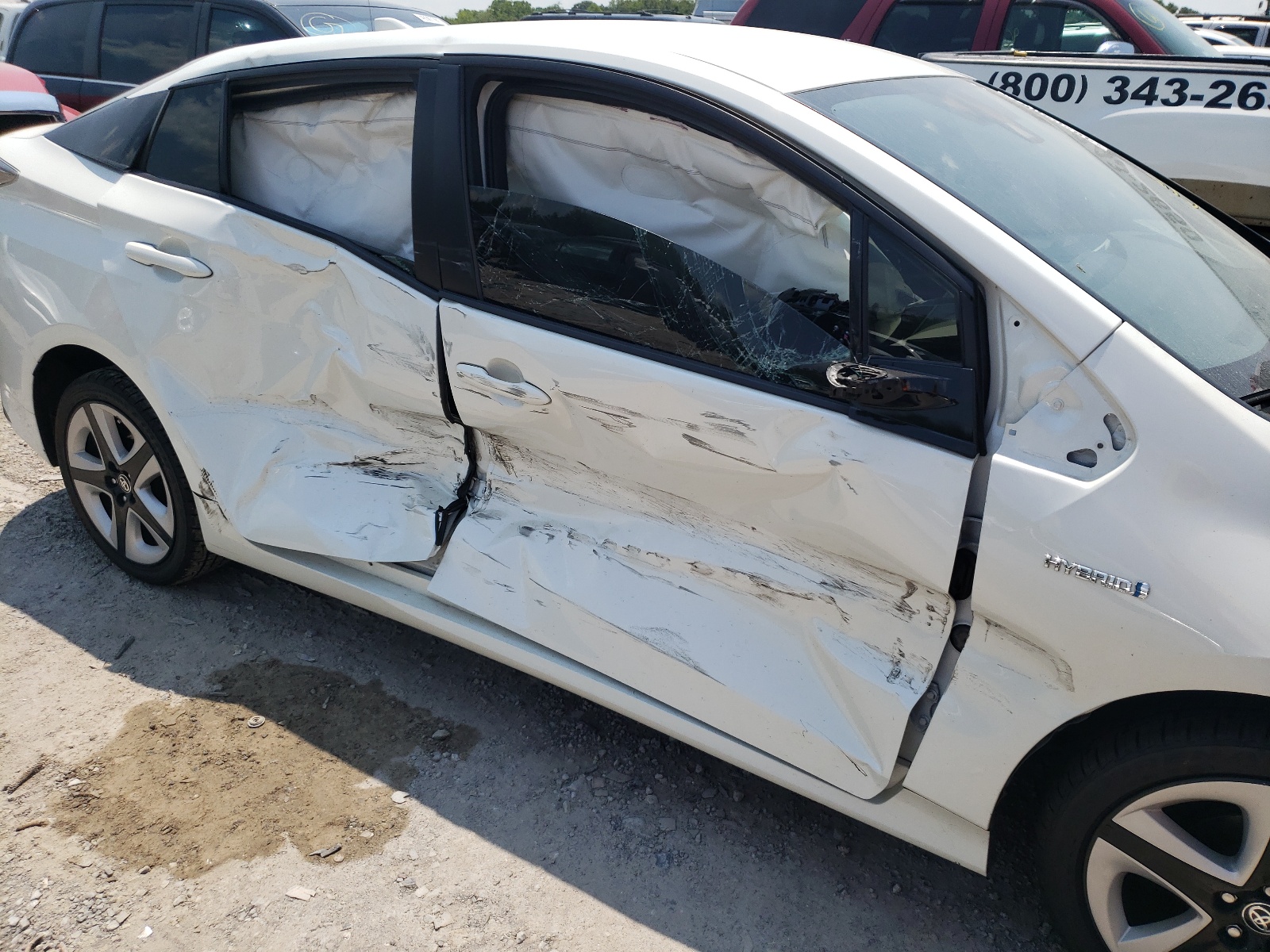 Photo 9 from auction – 2017 TOYOTA PRIUS with VIN JTDKARFU4H3037423