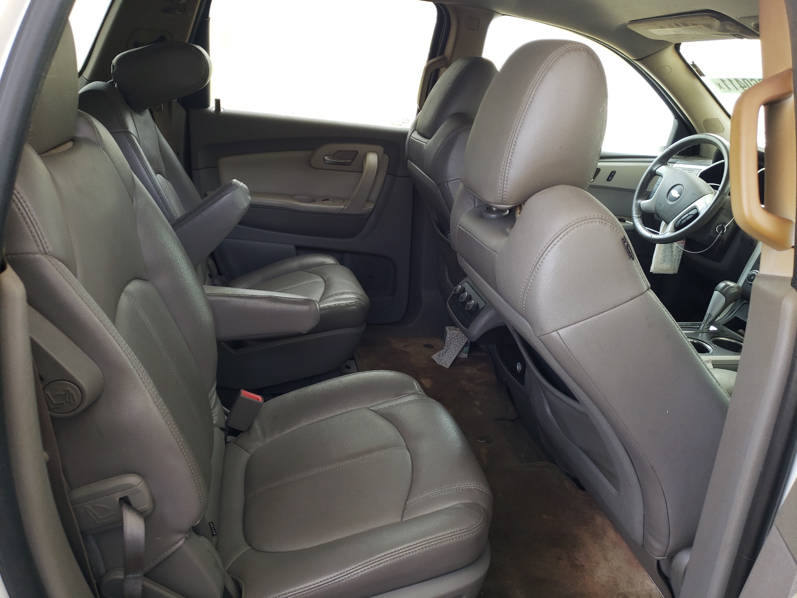 Zdjęcie 6 z aukcji – 2012 CHEVROLET TRAVERSE L z VIN 1GNKRGED0CJ250640