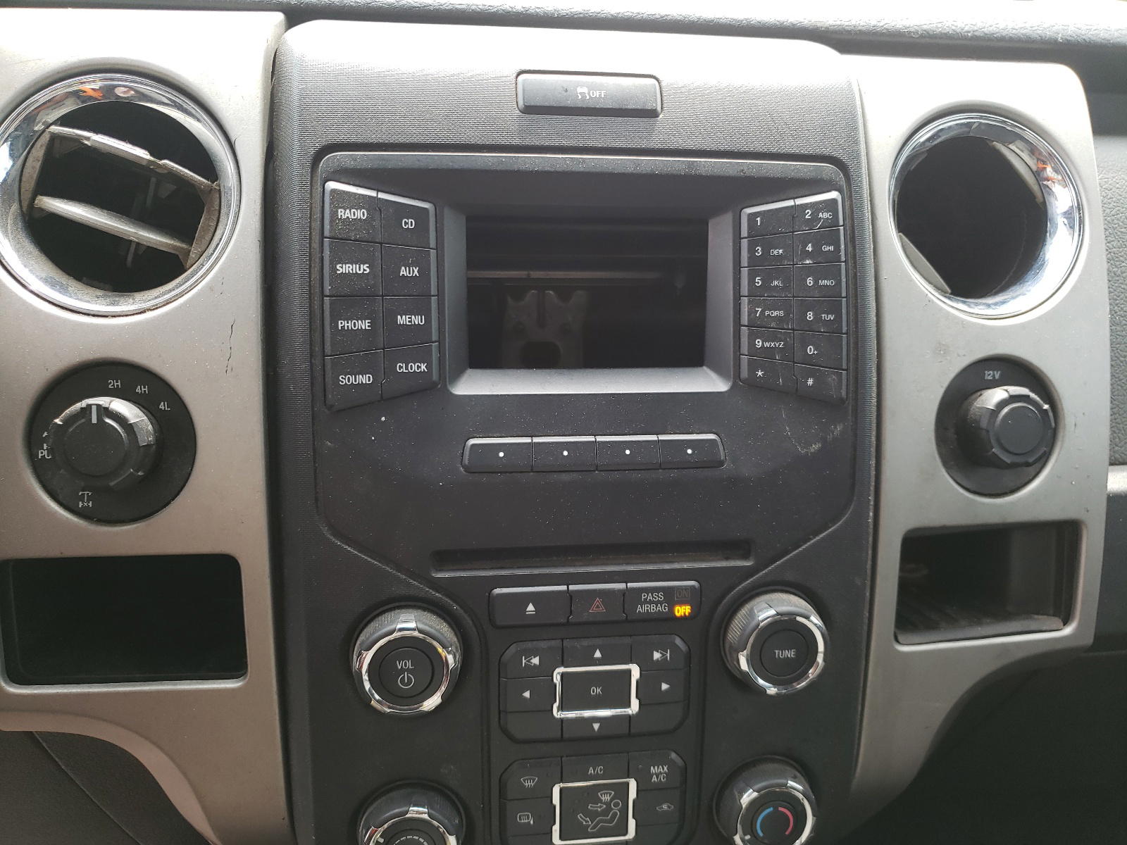 Photo 9 from auction – 2013 FORD F150 SUPER with VIN 1FTFW1EF3DKD20063