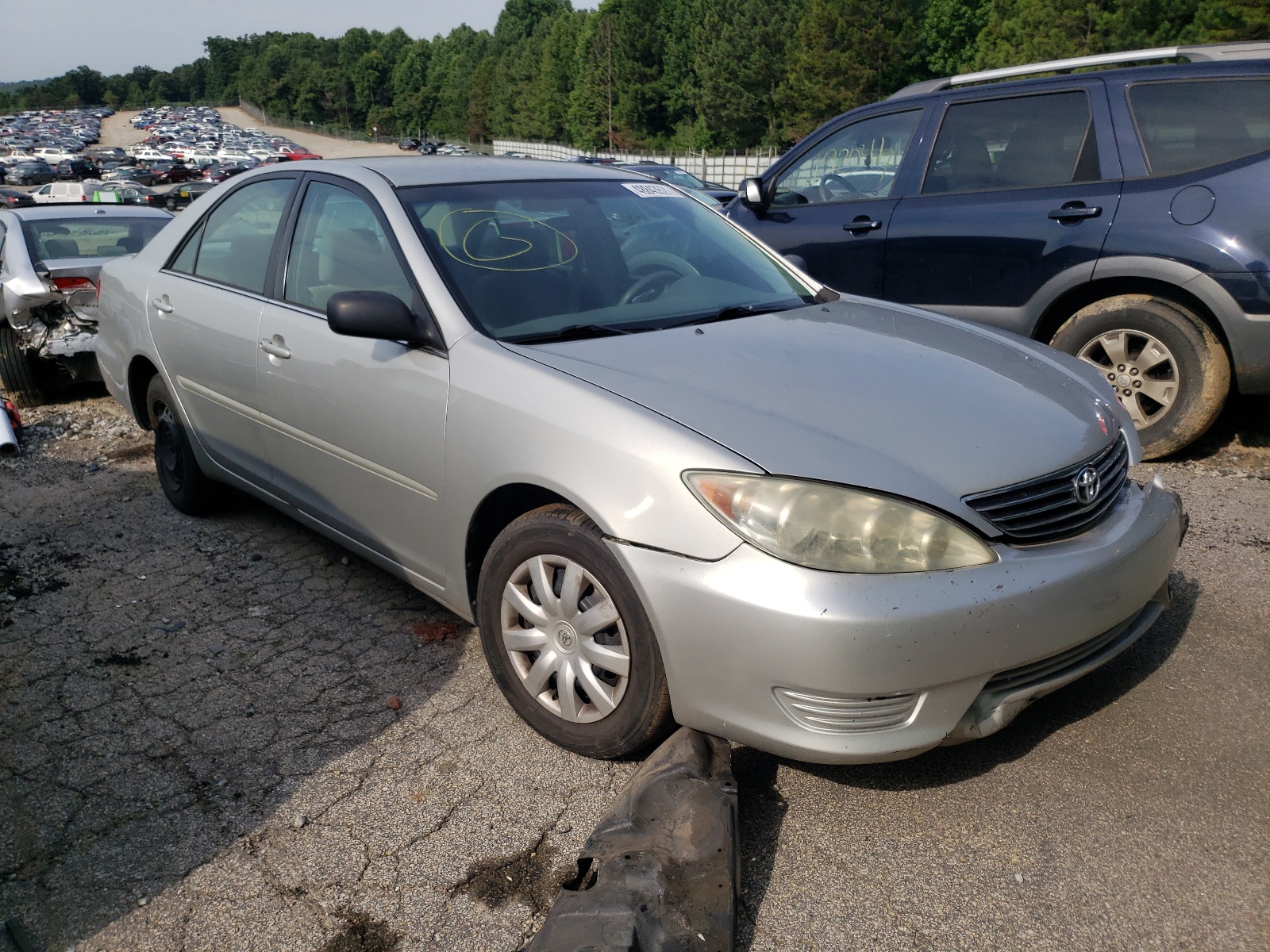 TOYOTA CAMRY LE 2005 with VIN 4T1BE32K55U058272 - Photo from auction