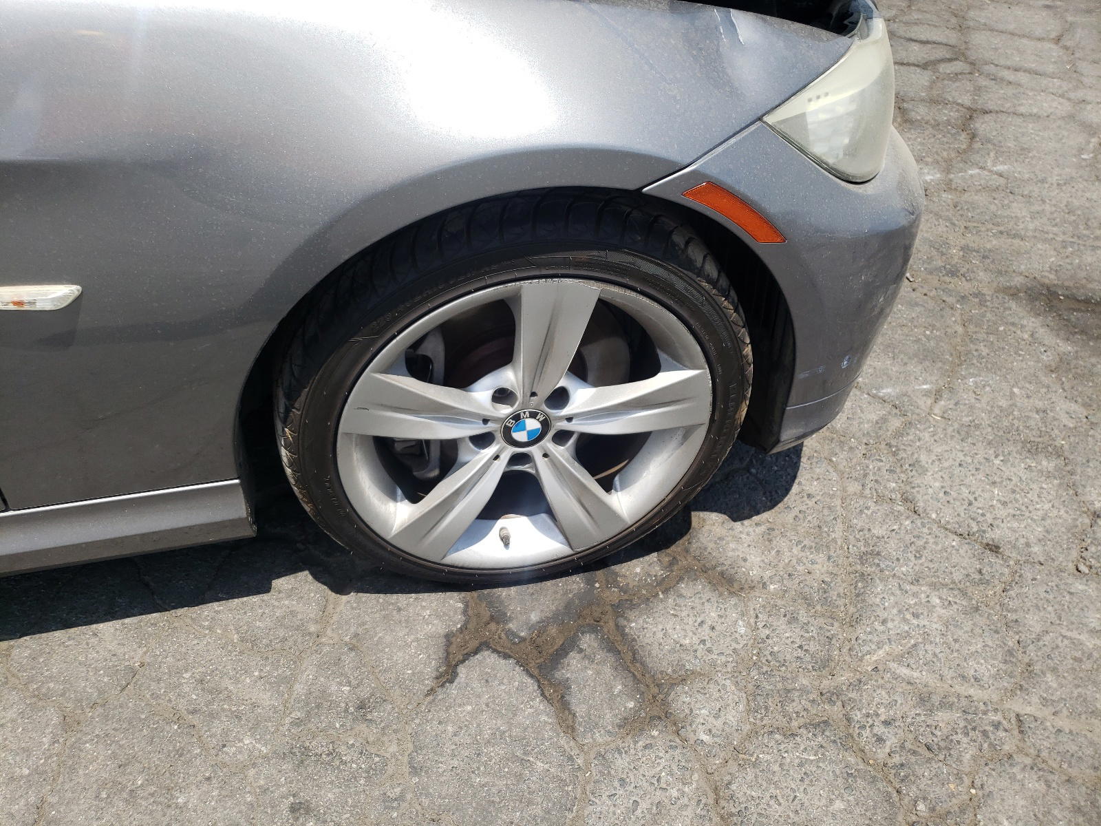 Photo 9 from auction – 2010 BMW 335 I with VIN WBAPM7C56AA367447