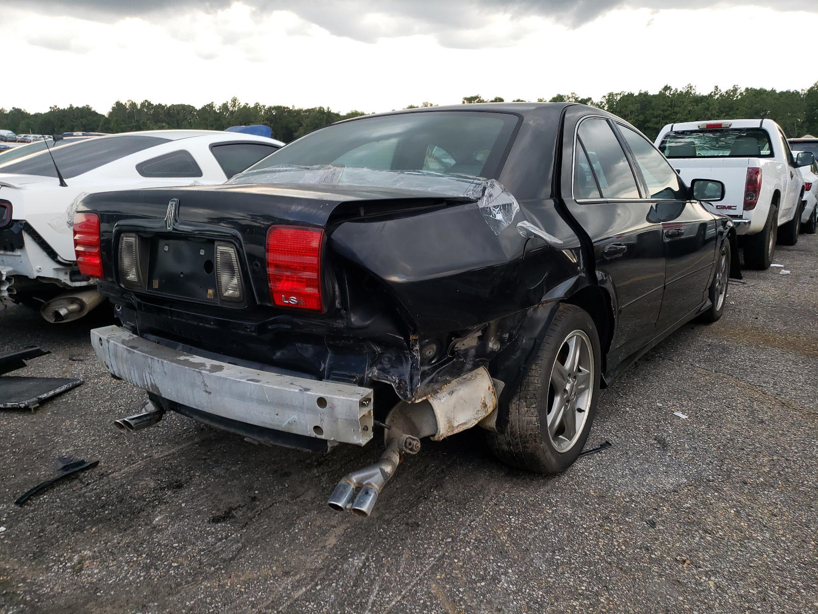 Photo 4 from auction – 2002 LINCOLN LS with VIN 1LNHM87A92Y693512