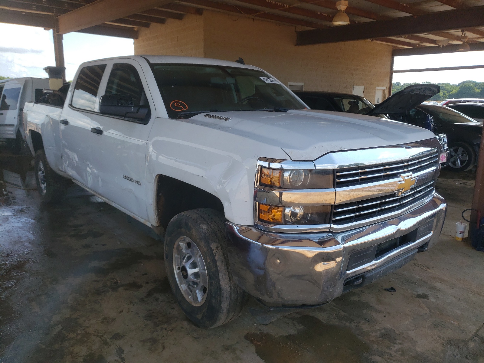 CHEVROLET SILVERADO 2015 with VIN 1GC1KVE84FF184990 - Photo from auction