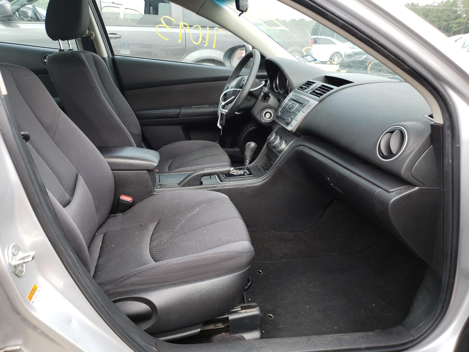 Photo 5 from auction – 2011 MAZDA 6 I with VIN 1YVHZ8BH1B5M25222
