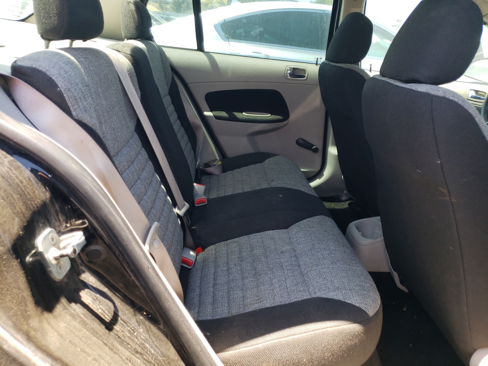 Photo 6 from auction – 2006 CHEVROLET COBALT LS with VIN 1G1AK55FX67868671