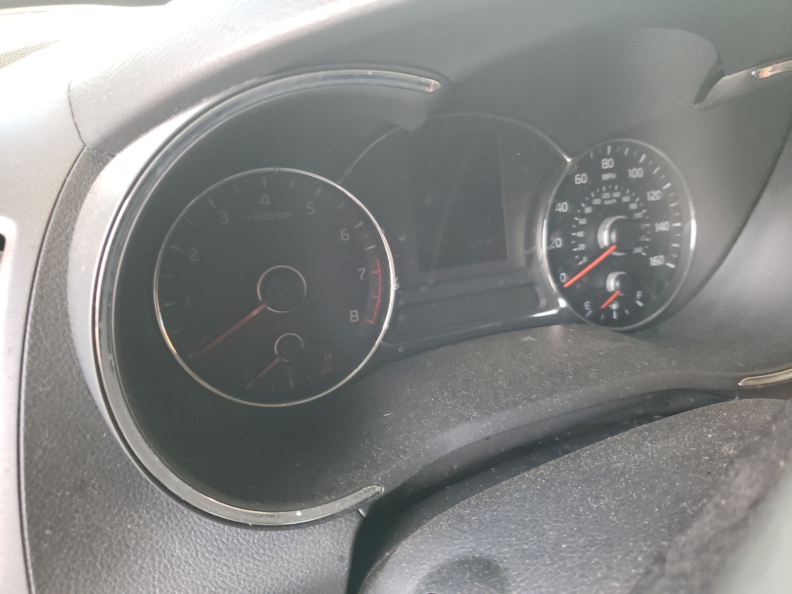 Photo 8 from auction – 2016 KIA FORTE LX with VIN KNAFK4A6XG5601117