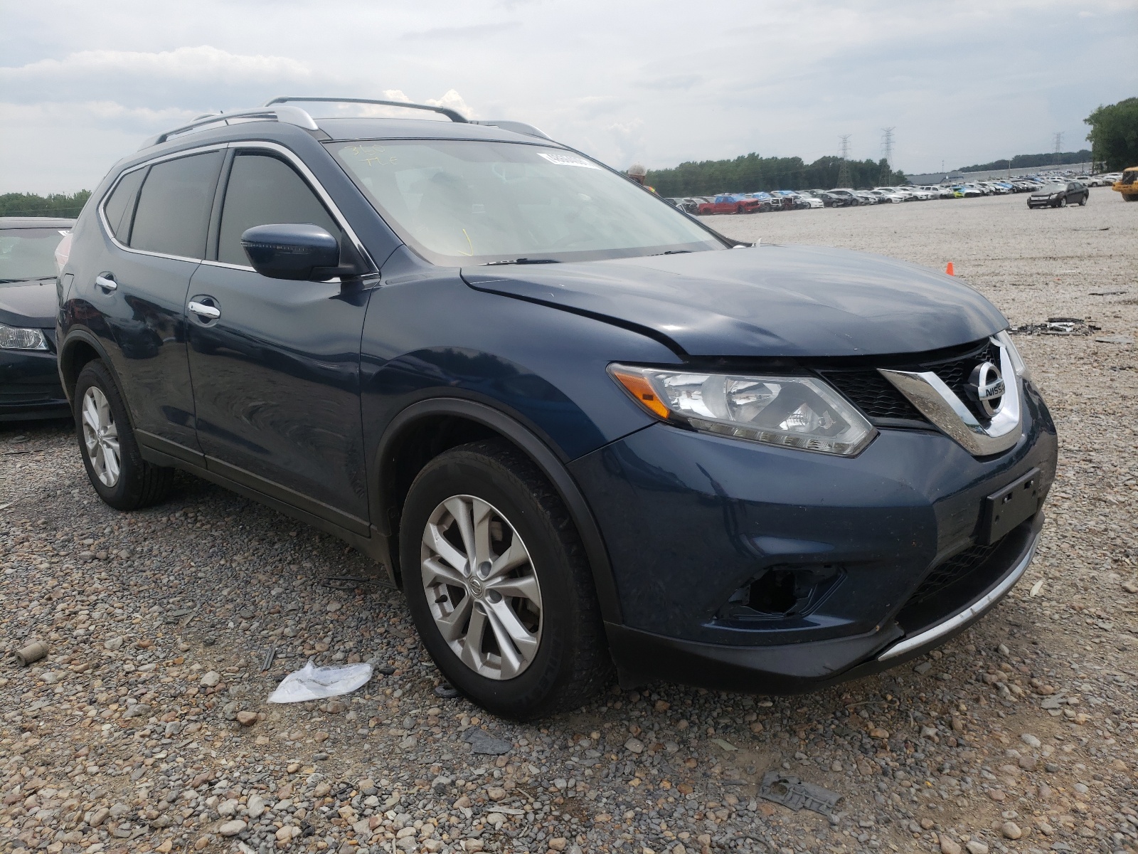 NISSAN ROGUE S 2016 with VIN JN8AT2MT5GW025466 - Photo from auction