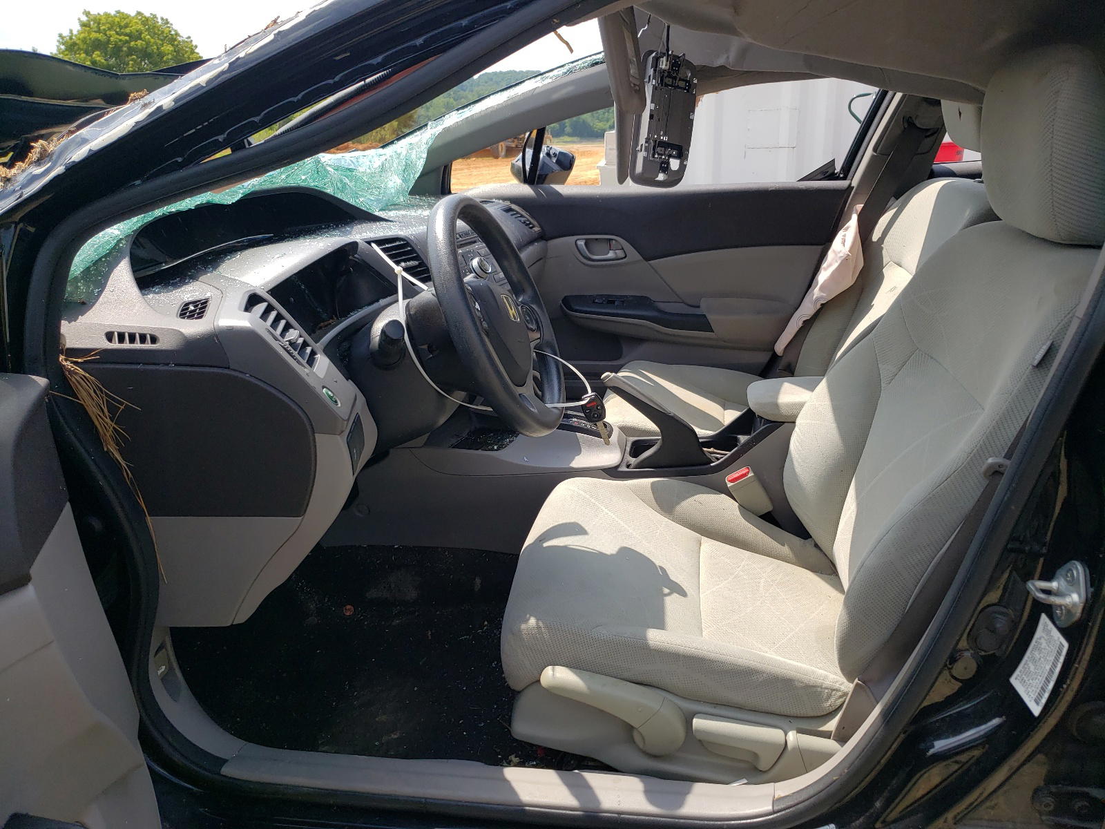 Photo 5 from auction – 2012 HONDA CIVIC LX with VIN 2HGFB2F56CH322419