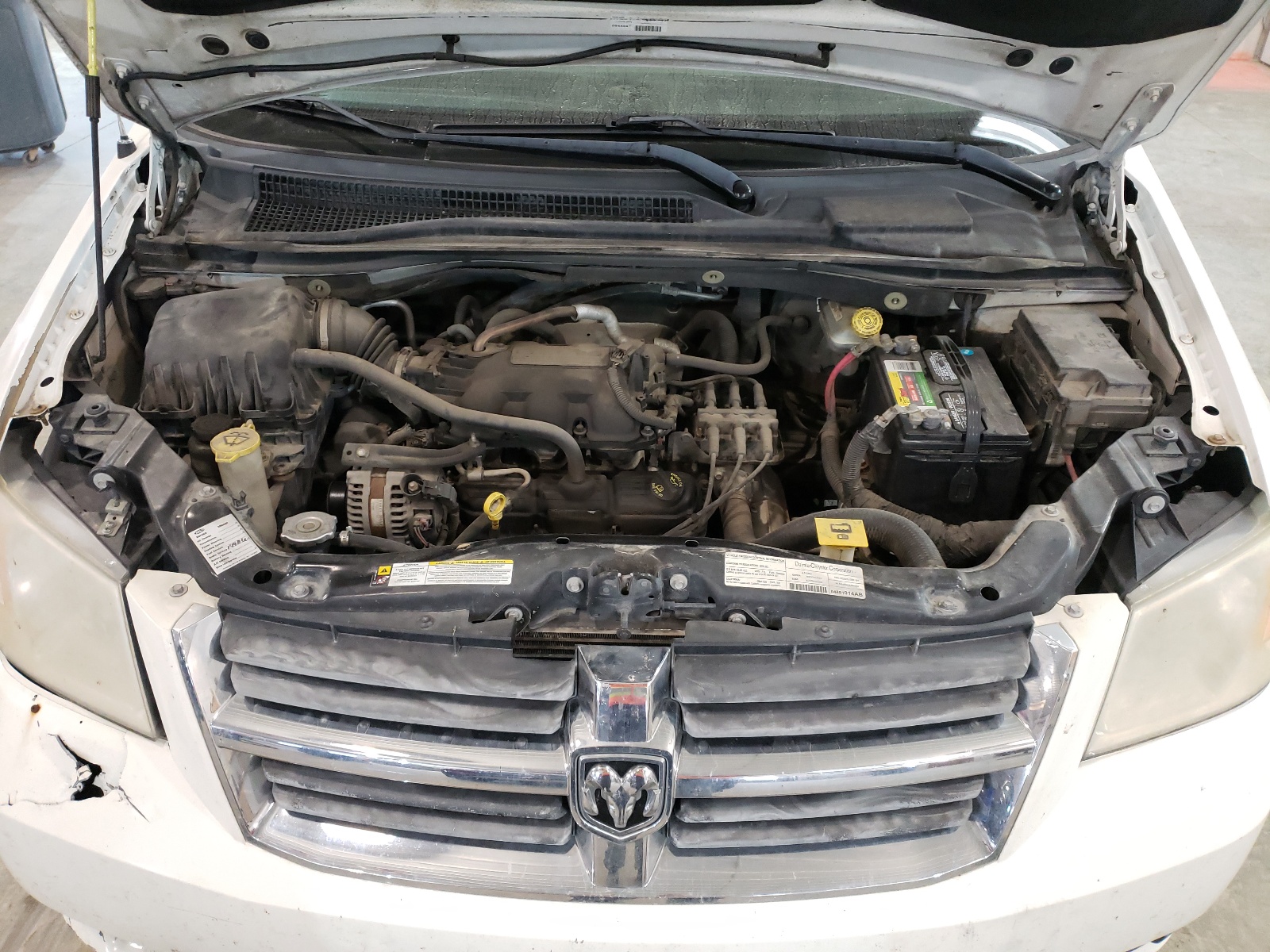 Photo 7 from auction – 2008 DODGE GRAND CARA with VIN 1D8HN54P18B177991