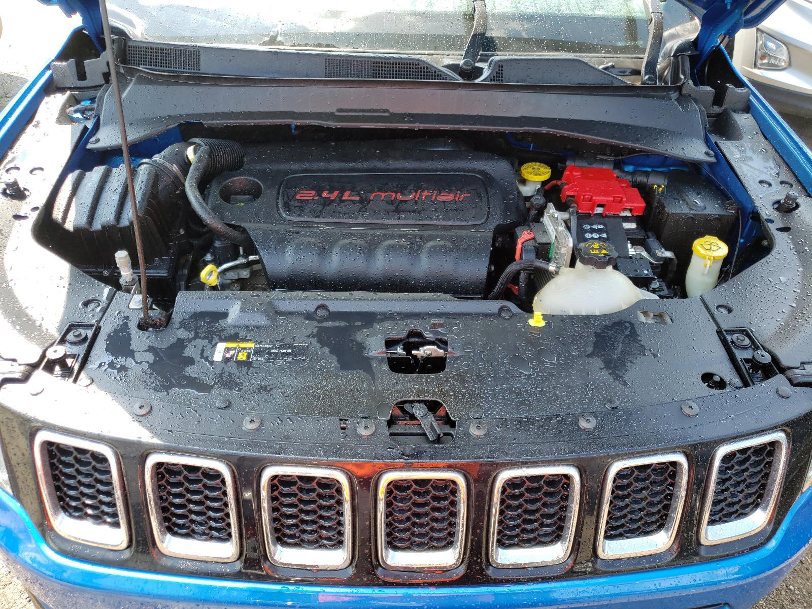 Photo 7 from auction – 2019 JEEP COMPASS LI with VIN 3C4NJDCBXKT828330