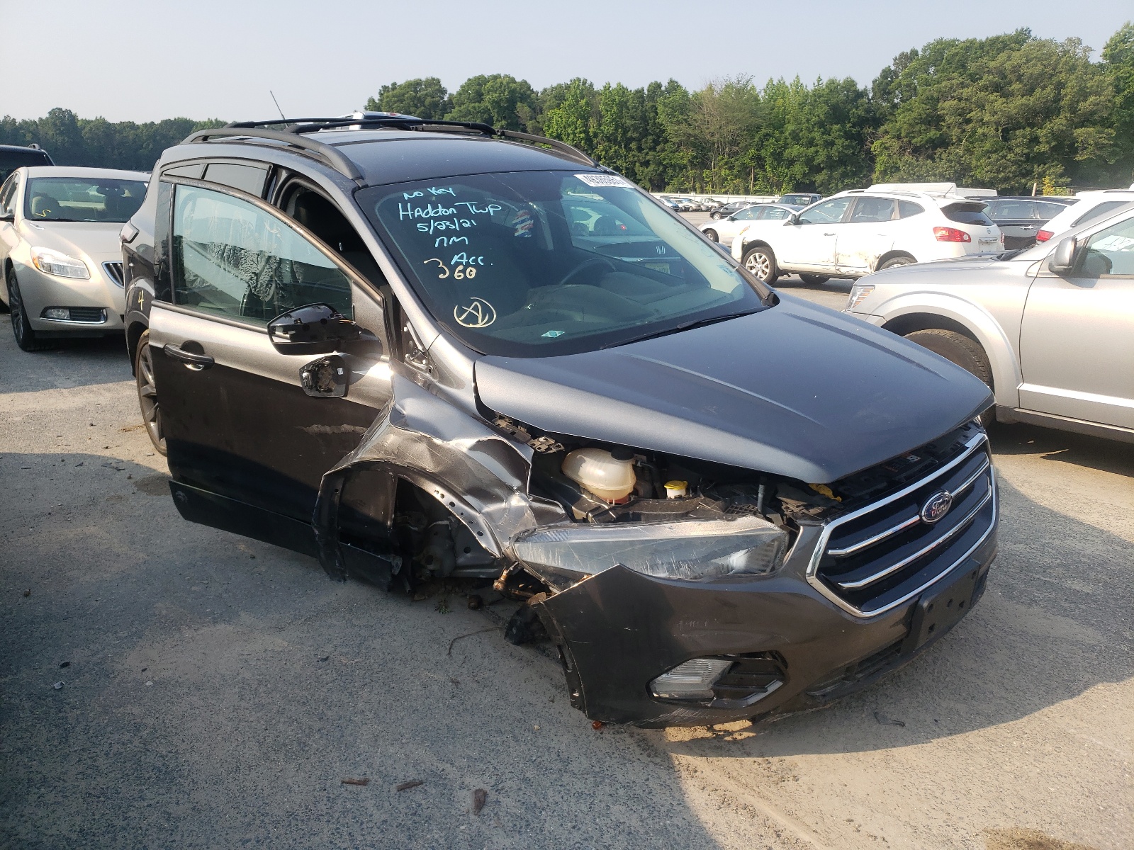Photo 1 from auction – 2017 FORD ESCAPE SE with VIN 1FMCU9G95HUC83814