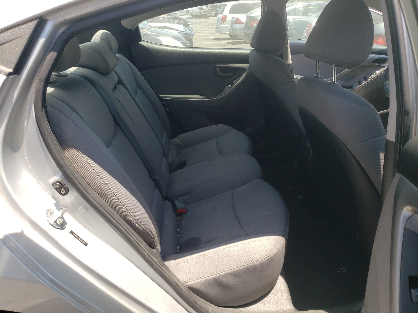Photo 6 from auction – 2011 HYUNDAI ELANTRA GL with VIN 5NPDH4AE7BH055336
