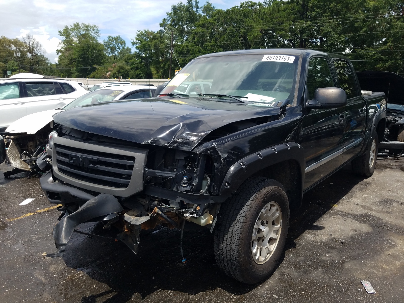 Photo 2 from auction – 2006 GMC NEW SIERRA with VIN 2GTEC13T361245204