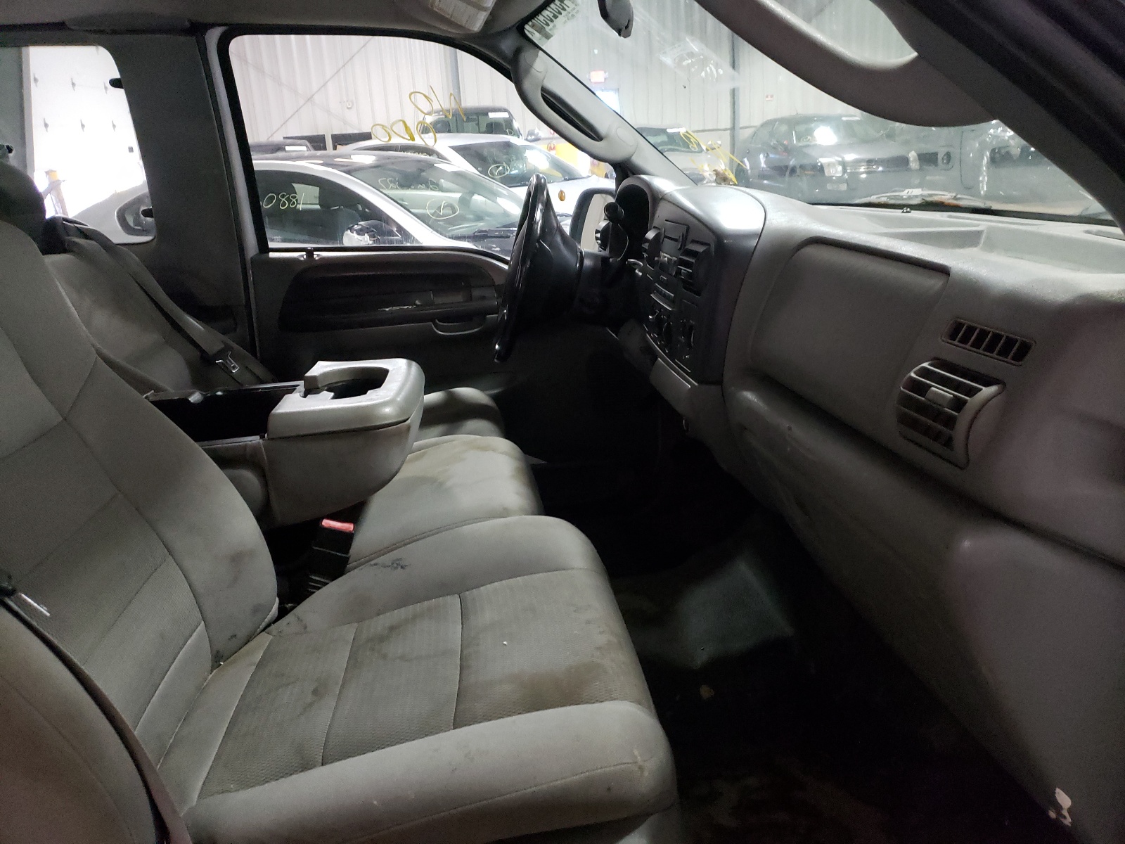 Photo 5 from auction – 2005 FORD F250 SUPER with VIN 1FTSX20515EA50508