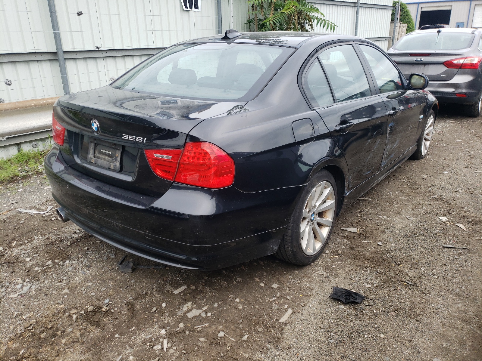 Photo 4 from auction – 2011 BMW 328 XI SUL with VIN WBAPK5C5XBA659730