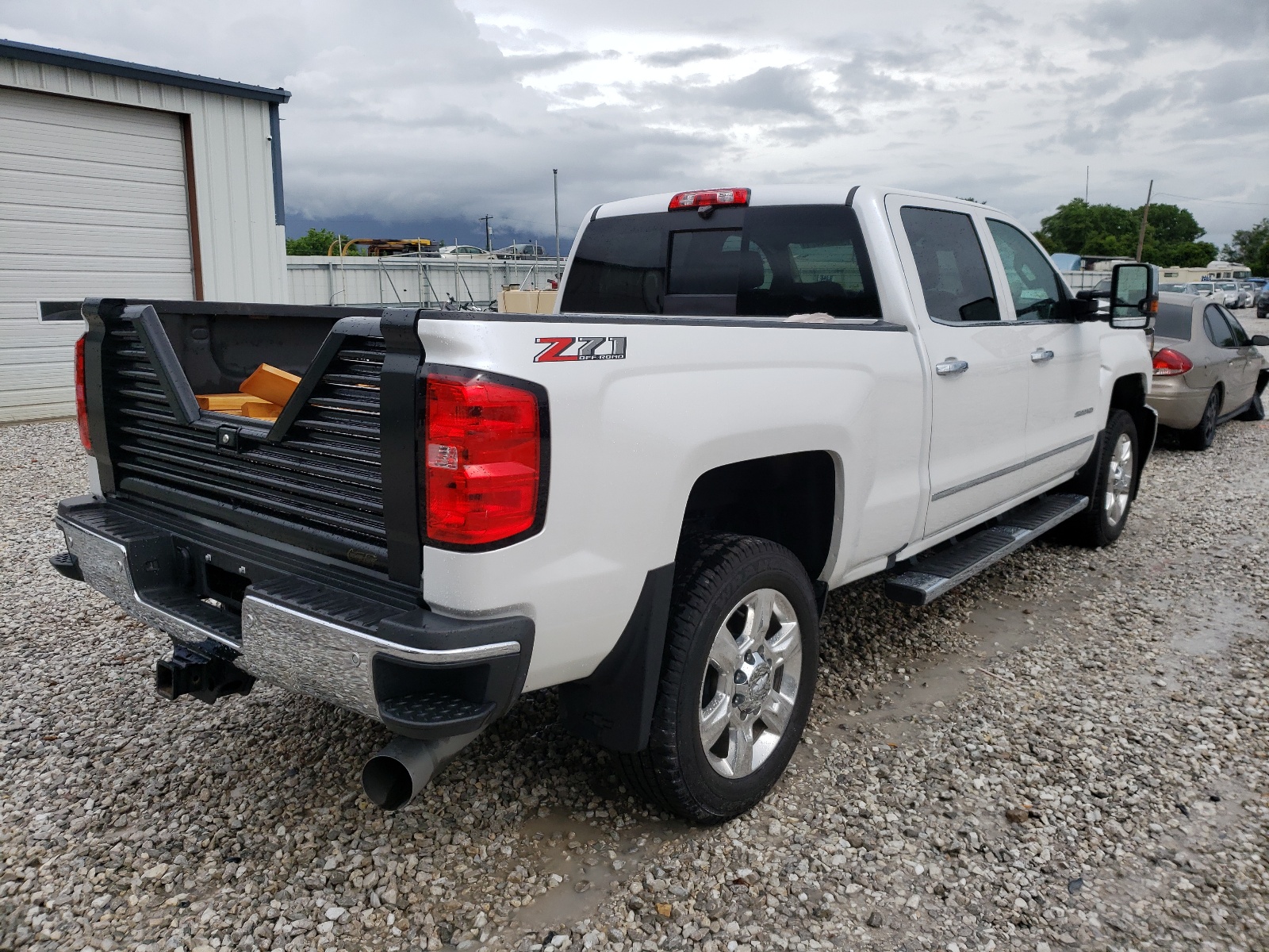 Photo 4 from auction – 2019 CHEVROLET SILVERADO with VIN 1GC1KTEY7KF193200