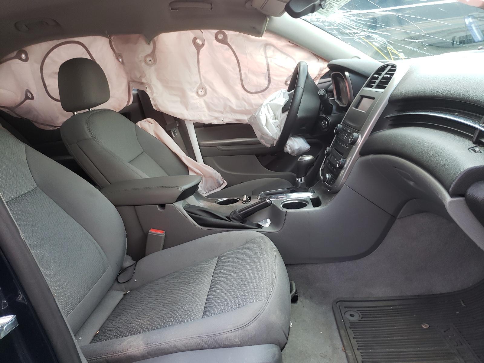 Photo 5 from auction – 2016 CHEVROLET MALIBU LIM with VIN 1G11A5SA4GU139547