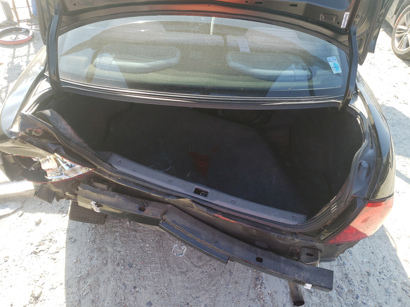 Photo 9 from auction – 2005 NISSAN SENTRA 1.8 with VIN 3N1CB51D55L473900