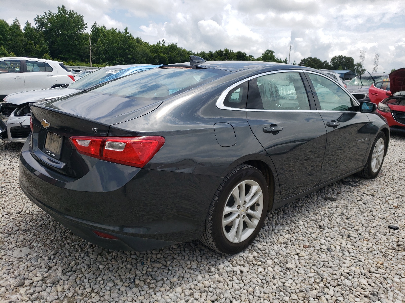 Photo 4 from auction – 2017 CHEVROLET MALIBU LT with VIN 1G1ZE5ST4HF251621