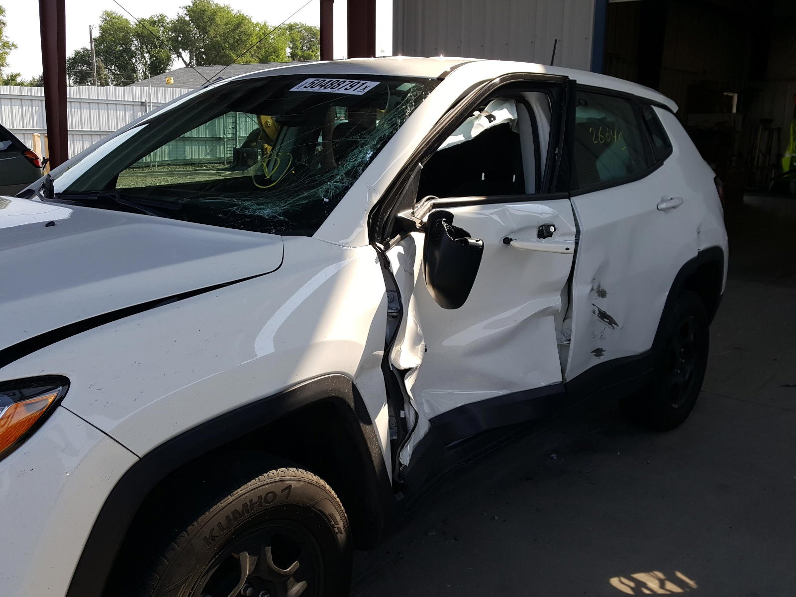 Photo 9 from auction – 2019 JEEP COMPASS SP with VIN 3C4NJDAB1KT650598