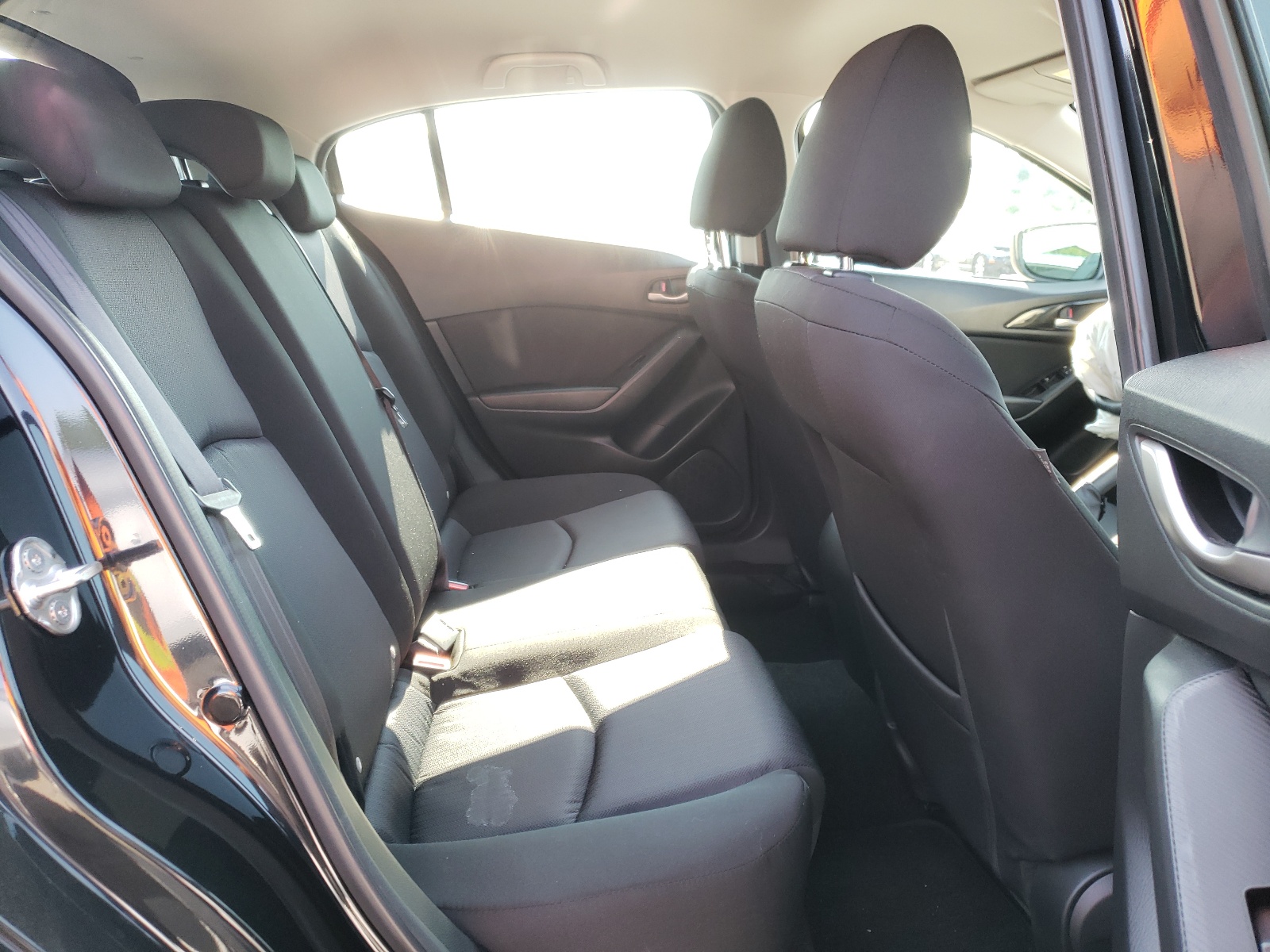 Photo 6 from auction – 2016 MAZDA 3 SPORT with VIN 3MZBM1J72GM242436