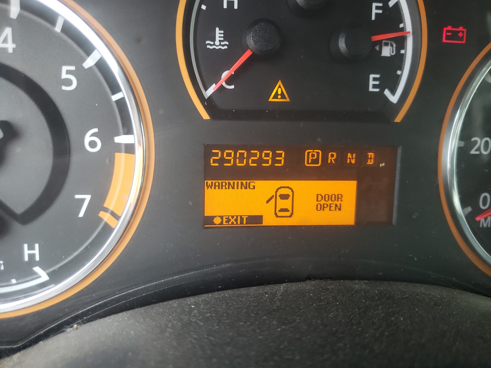 Photo 8 from auction – 2013 NISSAN ARMADA SV with VIN 5N1AA0NC8DN609538
