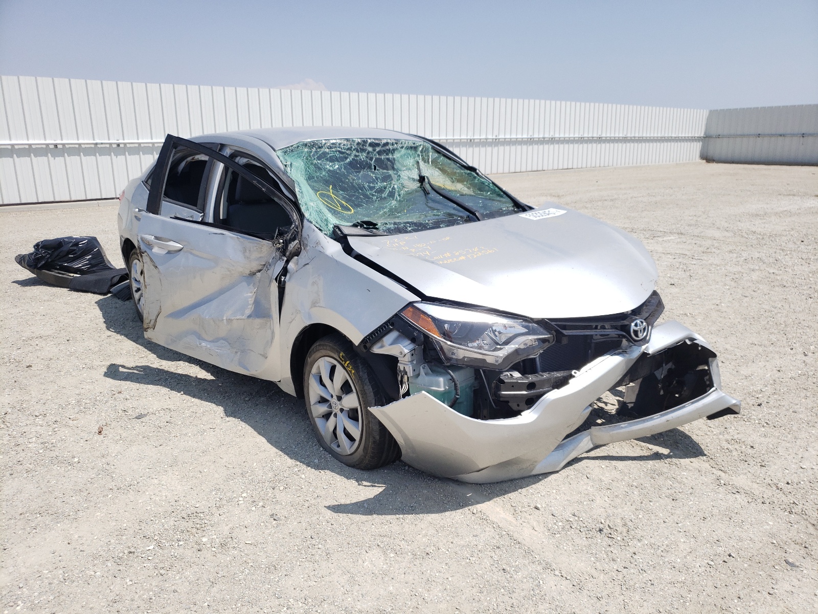 TOYOTA COROLLA L 2014 مع رقم تعريف المركبة 5YFBURHEXEP129815 - صورة من المزاد