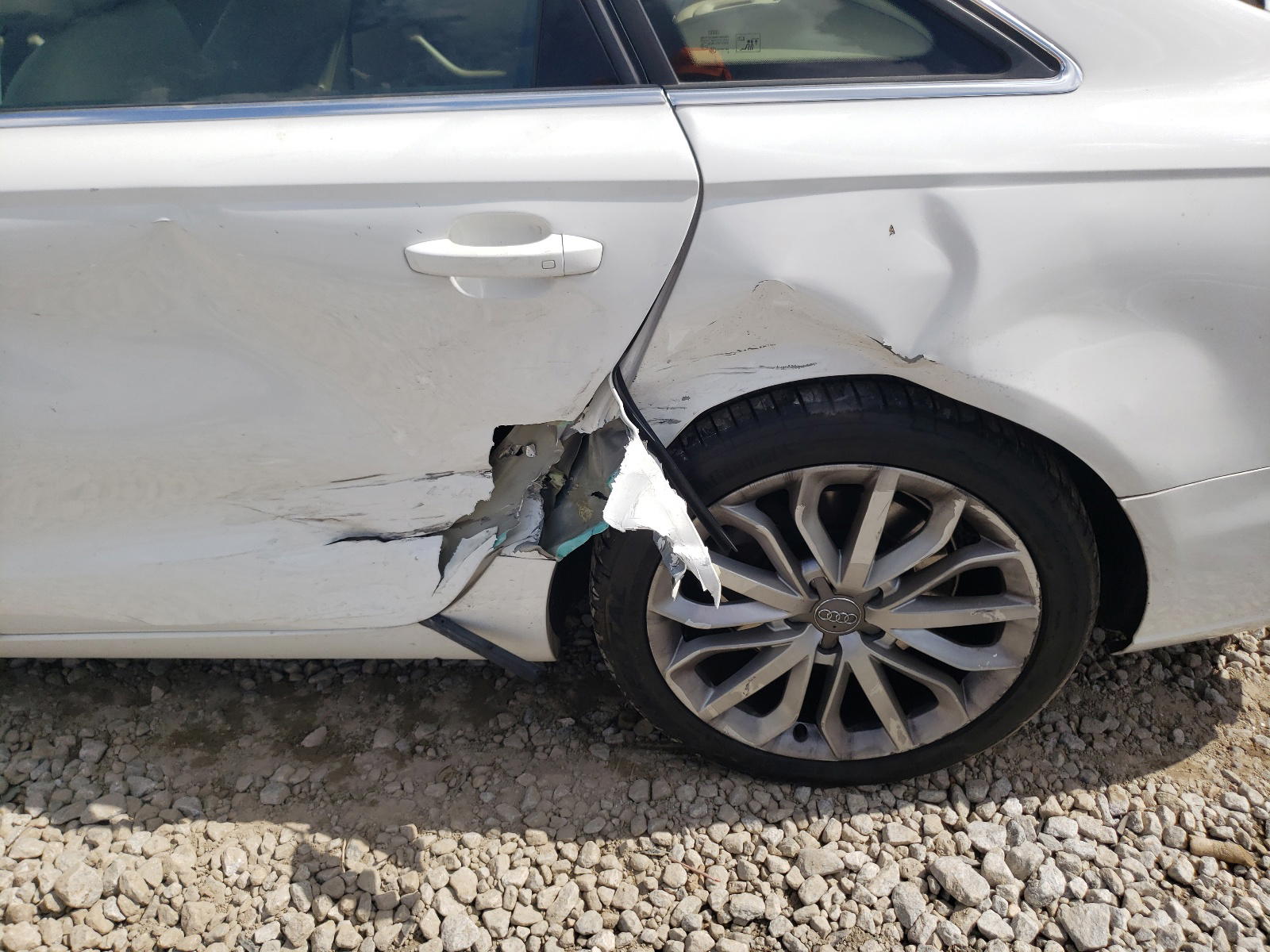 Photo 9 from auction – 2012 AUDI A6 PREMIUM with VIN WAUGGAFC9CN153658