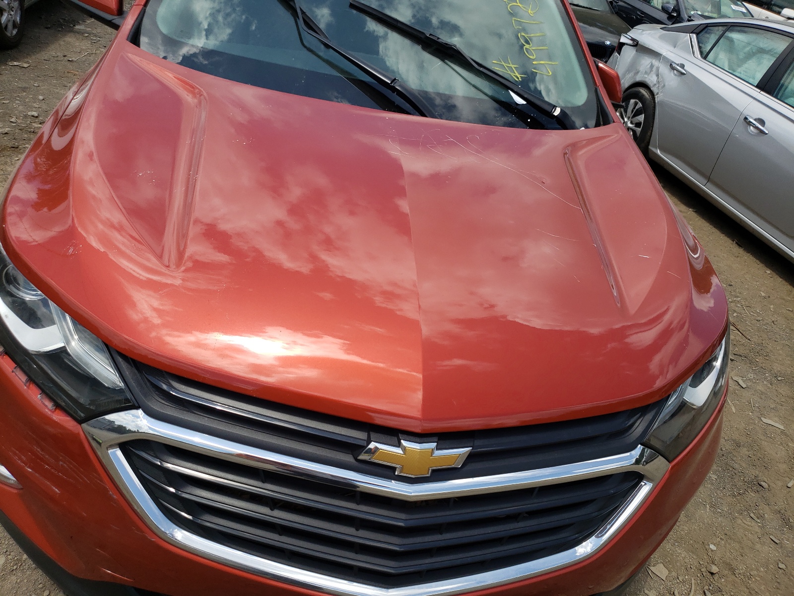 Photo 9 from auction – 2020 CHEVROLET EQUINOX LT with VIN 2GNAXJEV6L6165709
