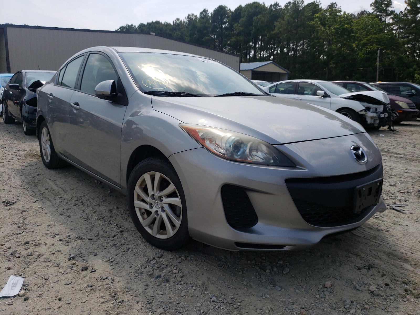 MAZDA 3 I 2012 with VIN JM1BL1V82C1566860 - Photo from auction