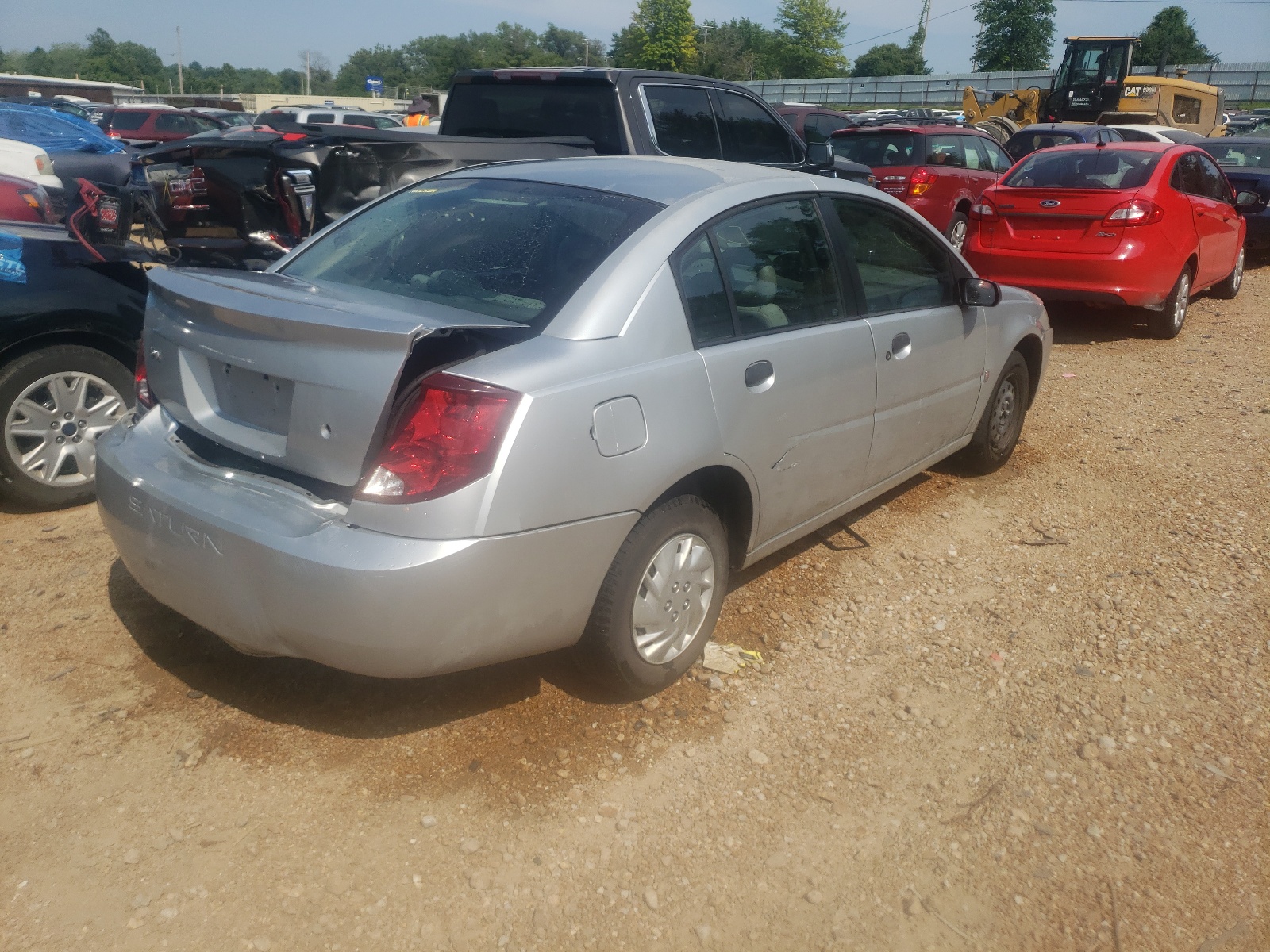 Photo 4 from auction – 2004 SATURN ION with VIN 1G8AG52FX4Z192778