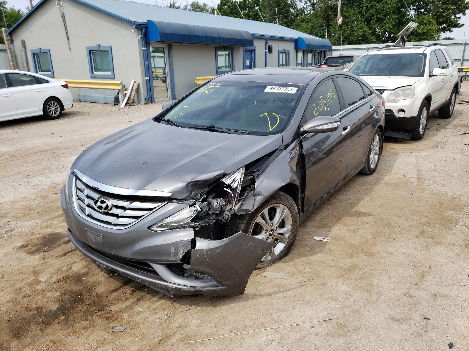 Photo 9 from auction – 2011 HYUNDAI SONATA SE with VIN 5NPEC4AC0BH131965