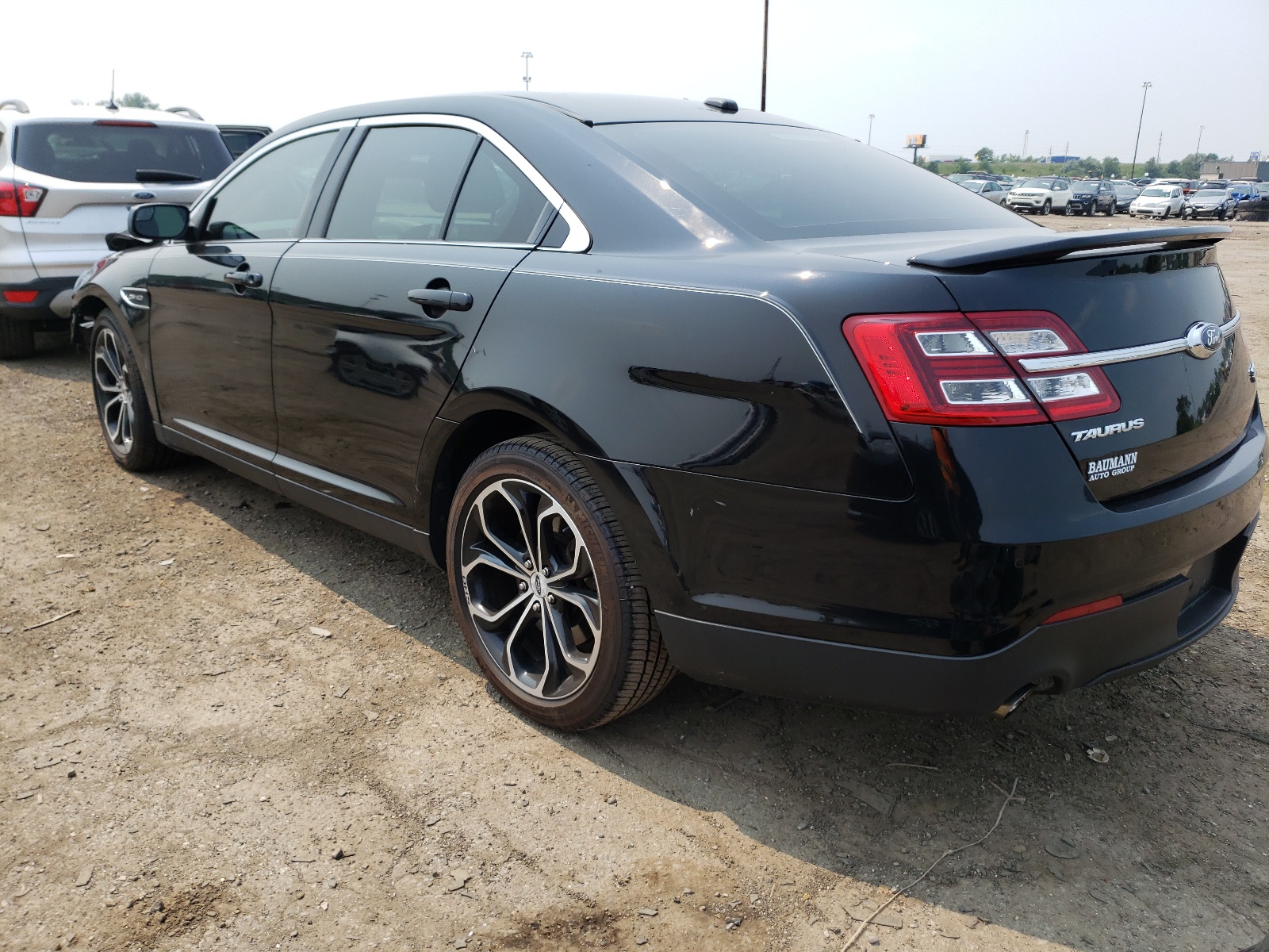 Photo 3 from auction – 2016 FORD TAURUS SHO with VIN 1FAHP2KT8GG147062