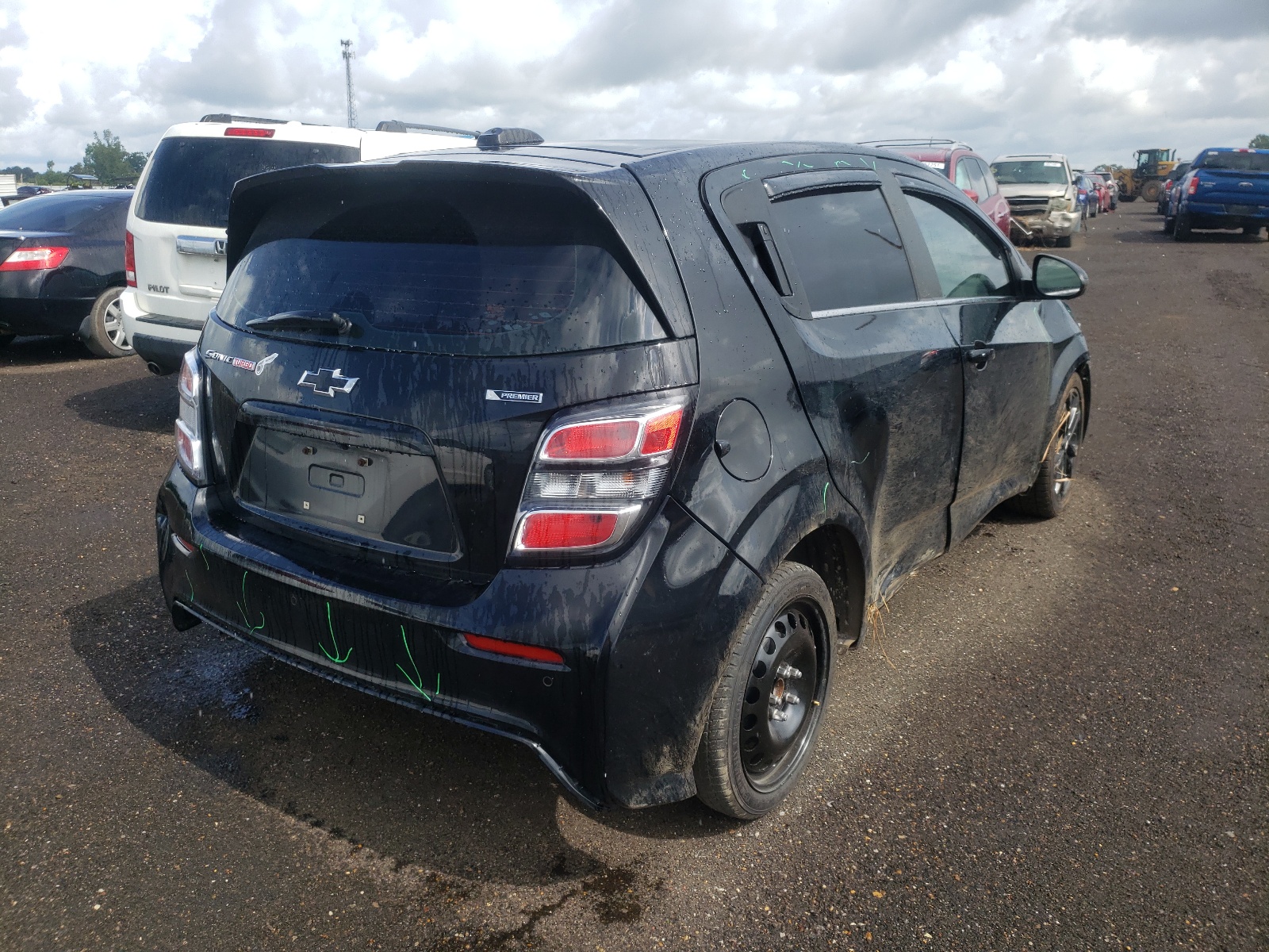 Photo 4 from auction – 2017 CHEVROLET SONIC PREM with VIN 1G1JE6SBXH4140612