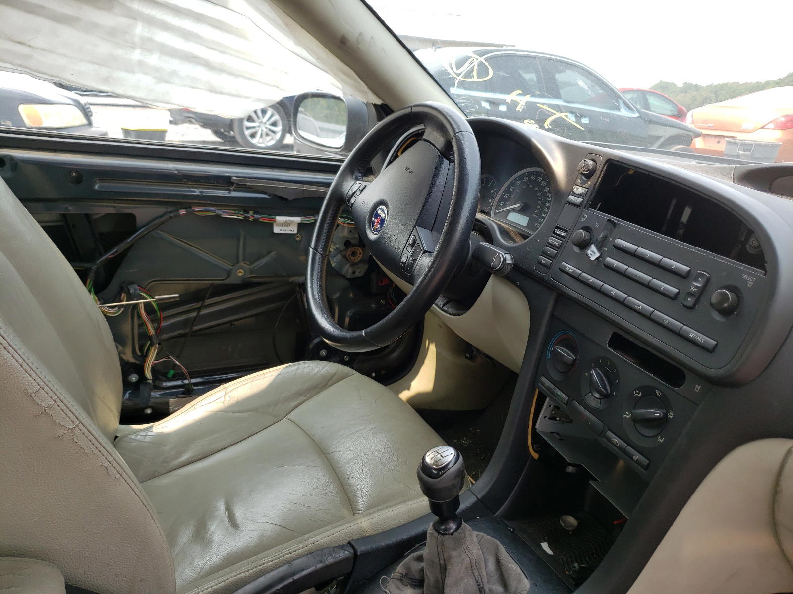 Photo 9 from auction – 2005 SAAB 9-3 LINEAR with VIN YS3FB45SX51052641