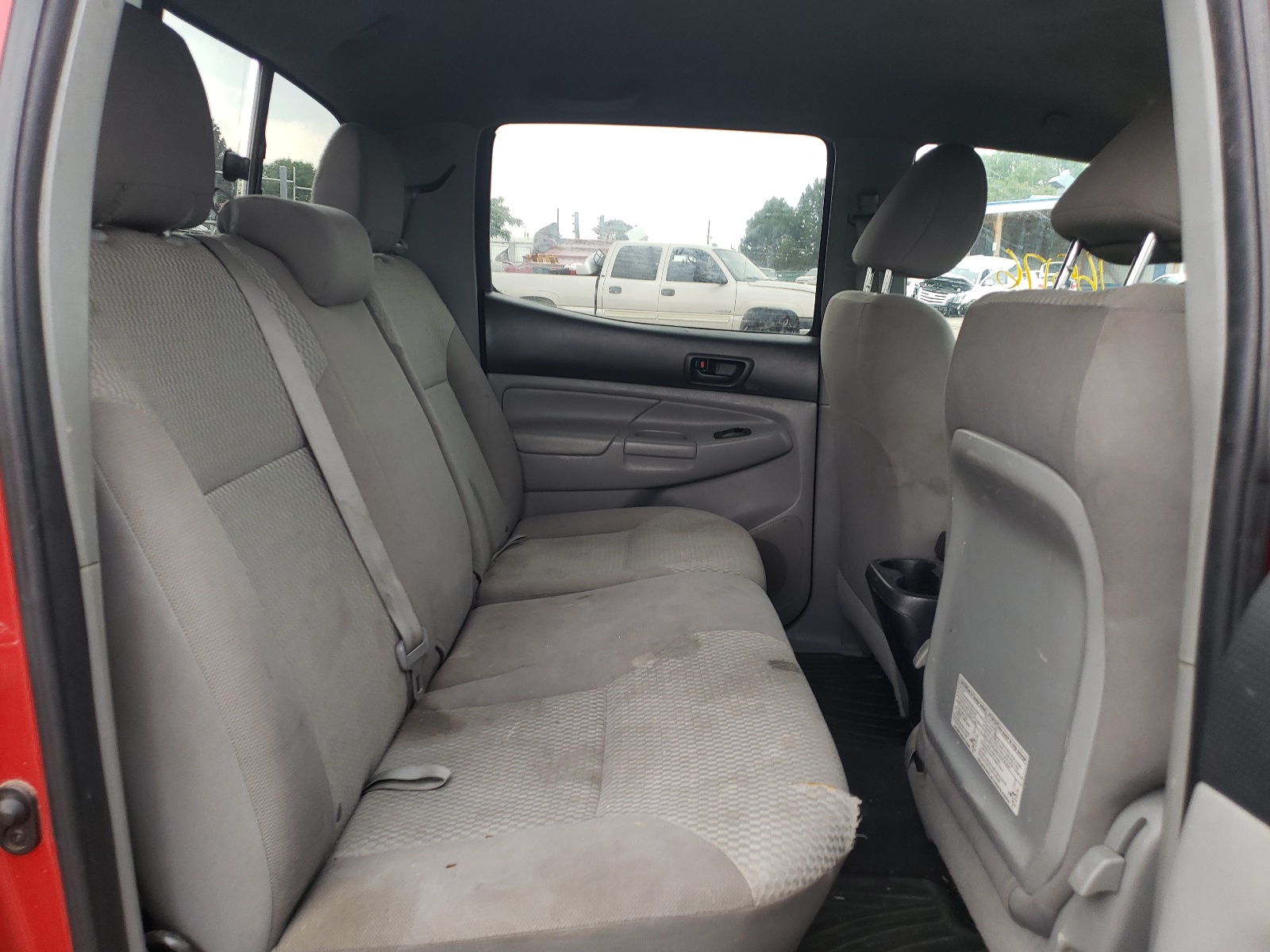 Photo 6 from auction – 2012 TOYOTA TACOMA DOU with VIN 5TFLU4ENXCX029028