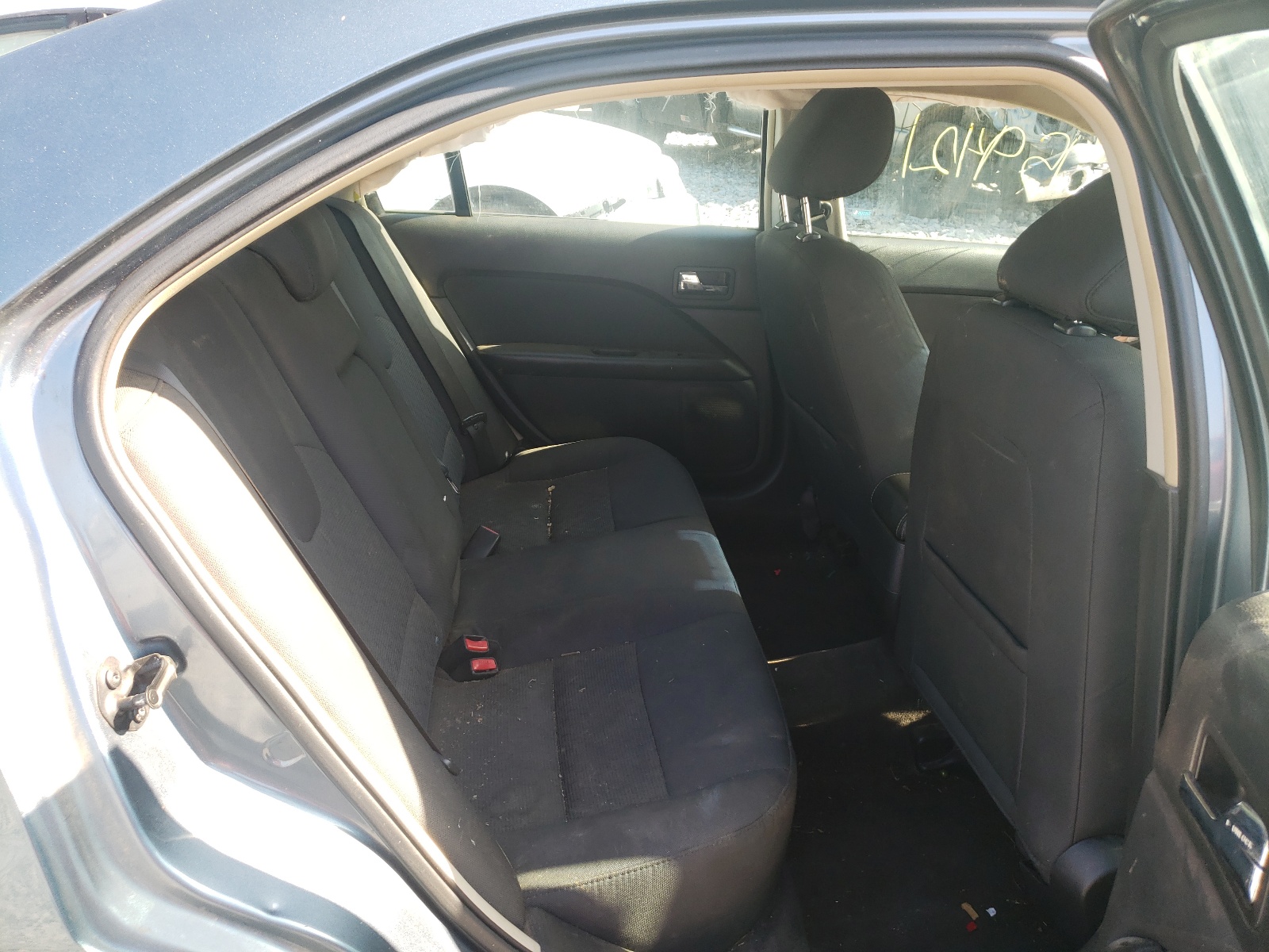 Photo 6 from auction – 2011 FORD FUSION SE with VIN 3FAHP0HA4BR331491