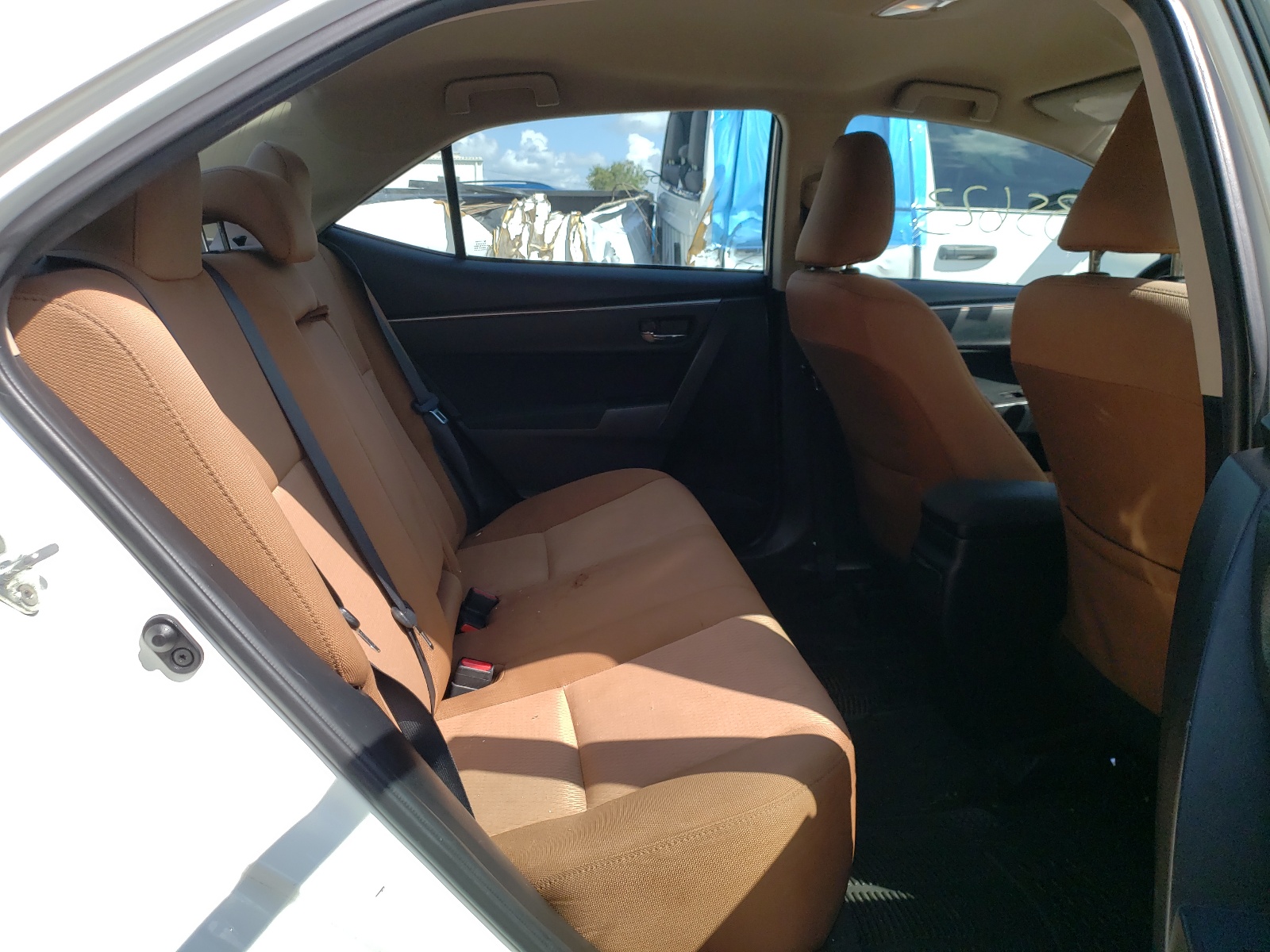 Photo 6 from auction – 2016 TOYOTA COROLLA L with VIN 2T1BURHE6GC541555