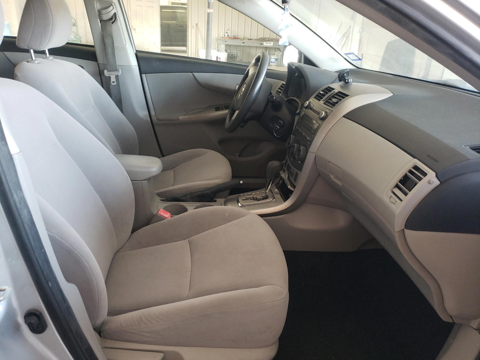 Photo 5 from auction – 2011 TOYOTA COROLLA BA with VIN JTDBU4EE0B9144803