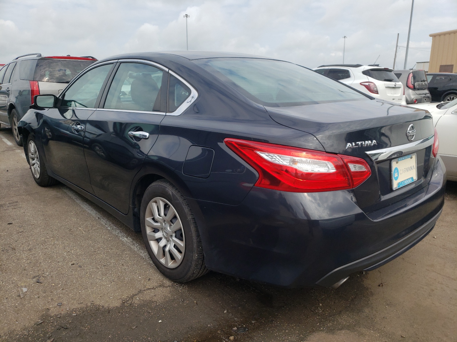 Photo 3 from auction – 2016 NISSAN ALTIMA 2.5 with VIN 1N4AL3AP8GN372892
