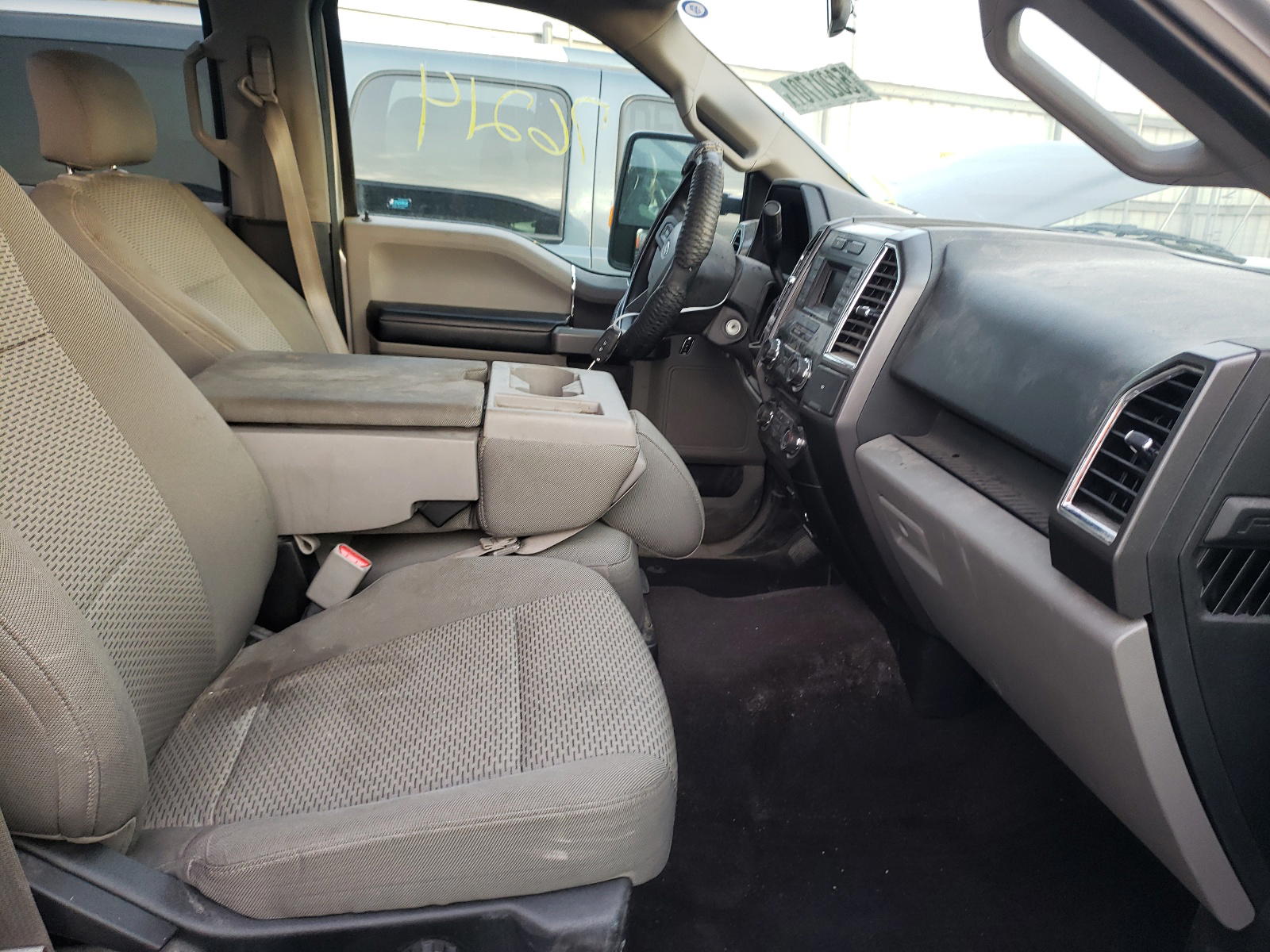 Photo 5 from auction – 2016 FORD F150 SUPER with VIN 1FTEW1CF0GFB28207