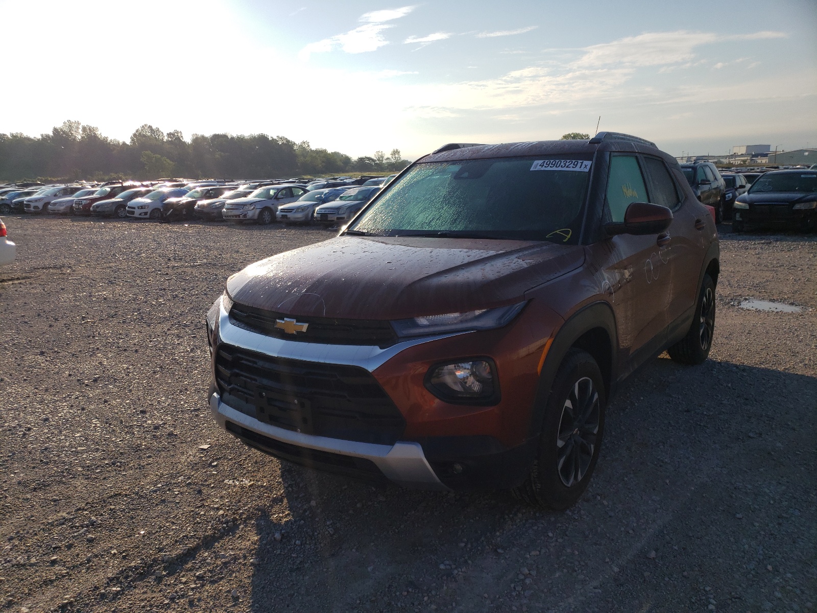 Photo 2 from auction – 2021 CHEVROLET TRAILBLAZE with VIN KL79MRSLXMB079367