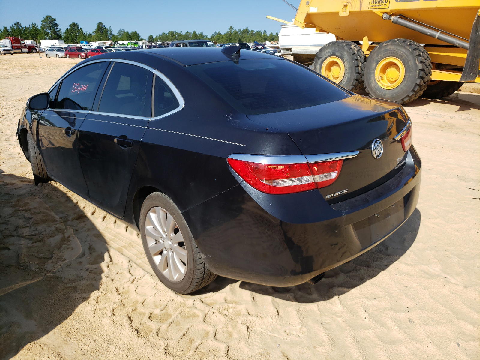 Photo 3 from auction – 2015 BUICK VERANO with VIN 1G4PP5SK3F4159372