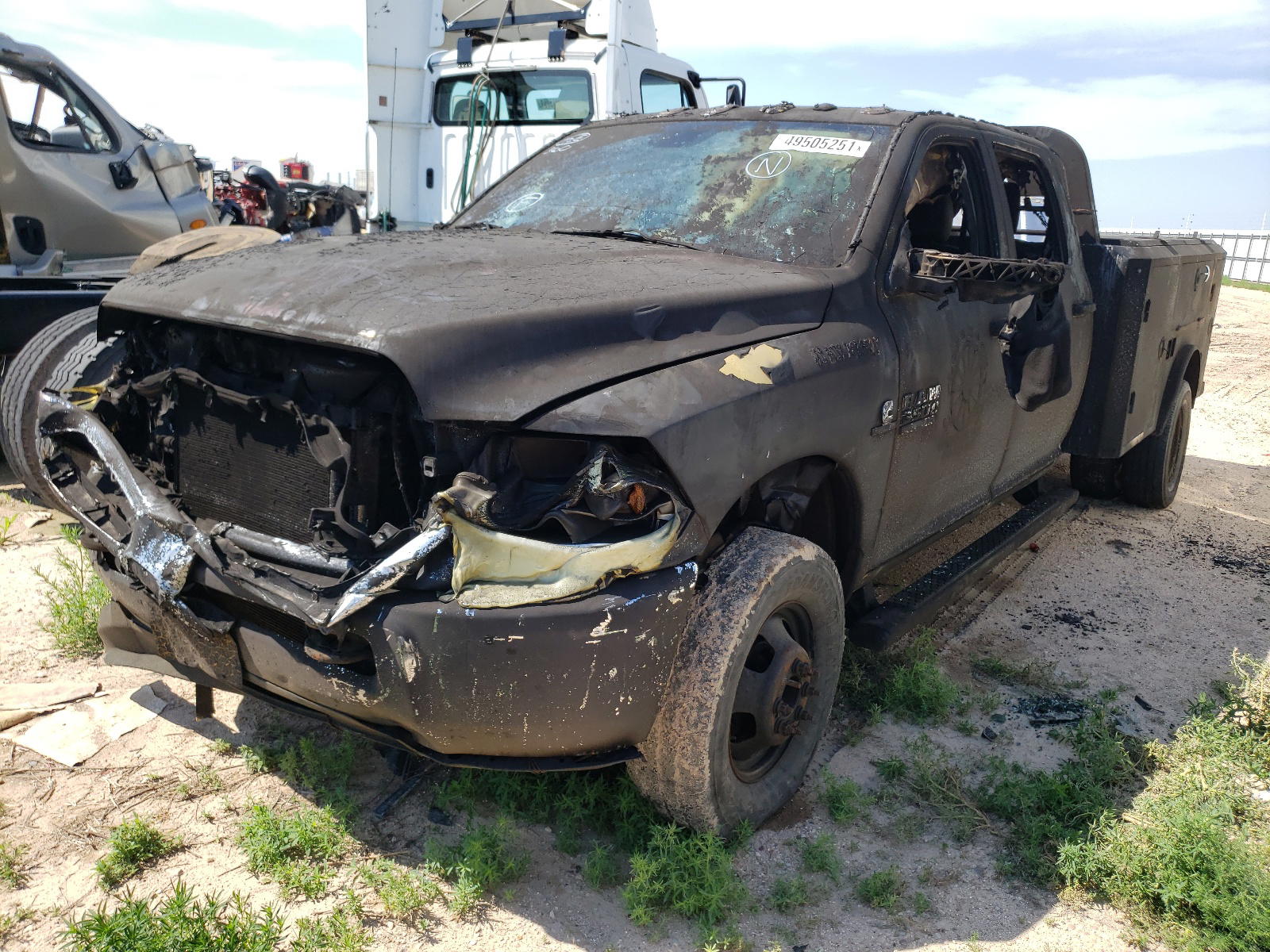 Photo 2 from auction – 2014 RAM 3500 ST with VIN 3C63RRGL0EG326978