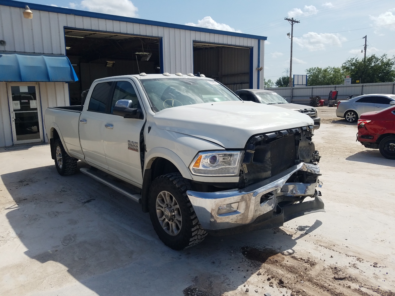 Photo 14 from auction – 2017 RAM 2500 LARAM with VIN 3C6UR5KL3HG536273