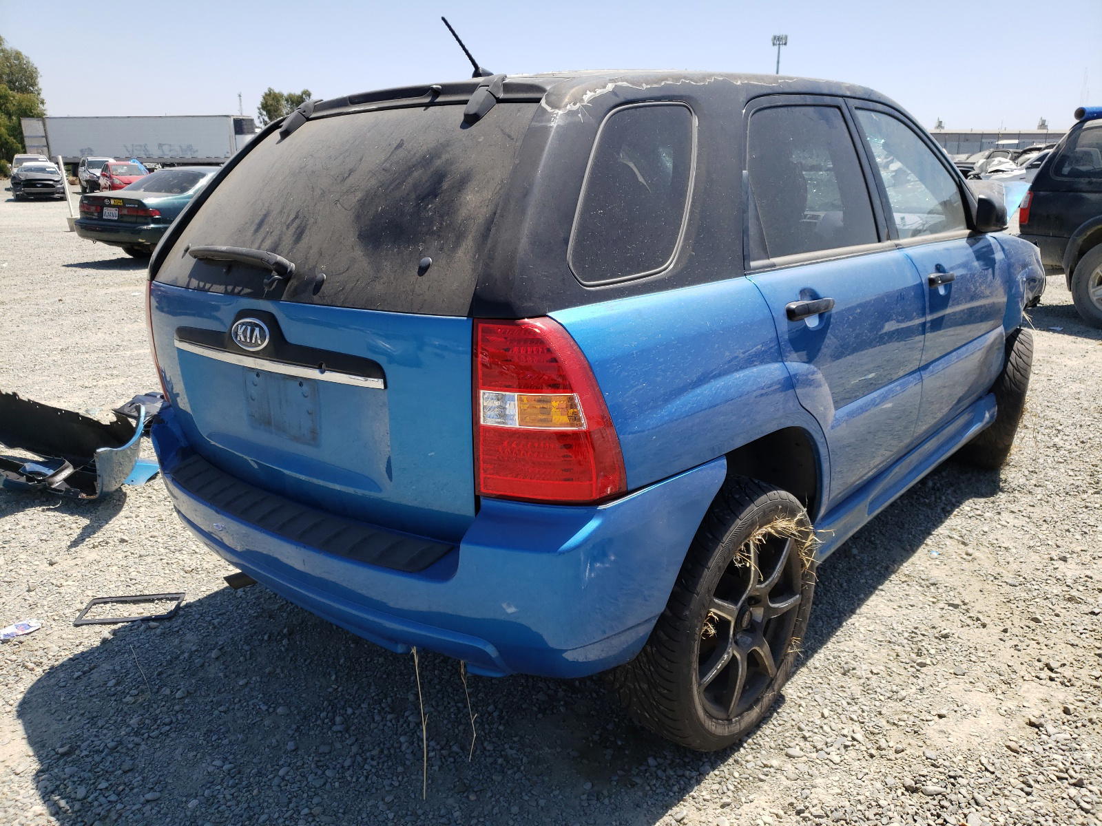 Photo 4 from auction – 2008 KIA SPORTAGE E with VIN KNDJF723787460262